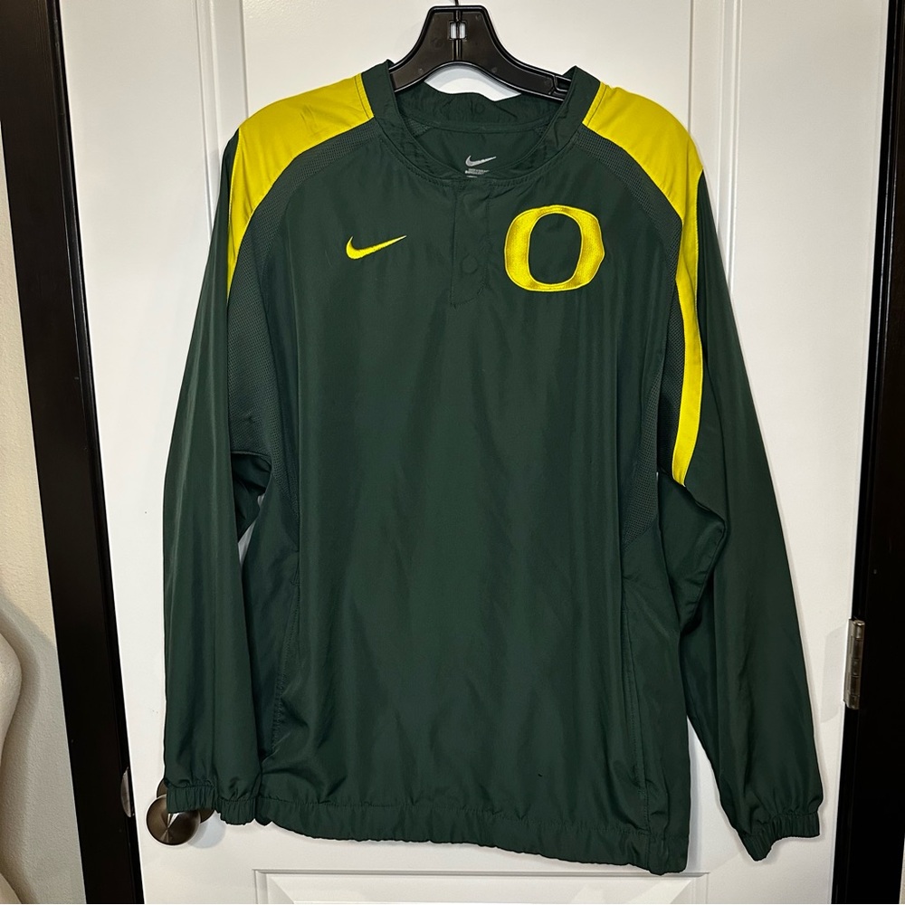 Nike Oregon Ducks Lightweight Windbreaker | 1/4-Button Pullover Jacket | Small